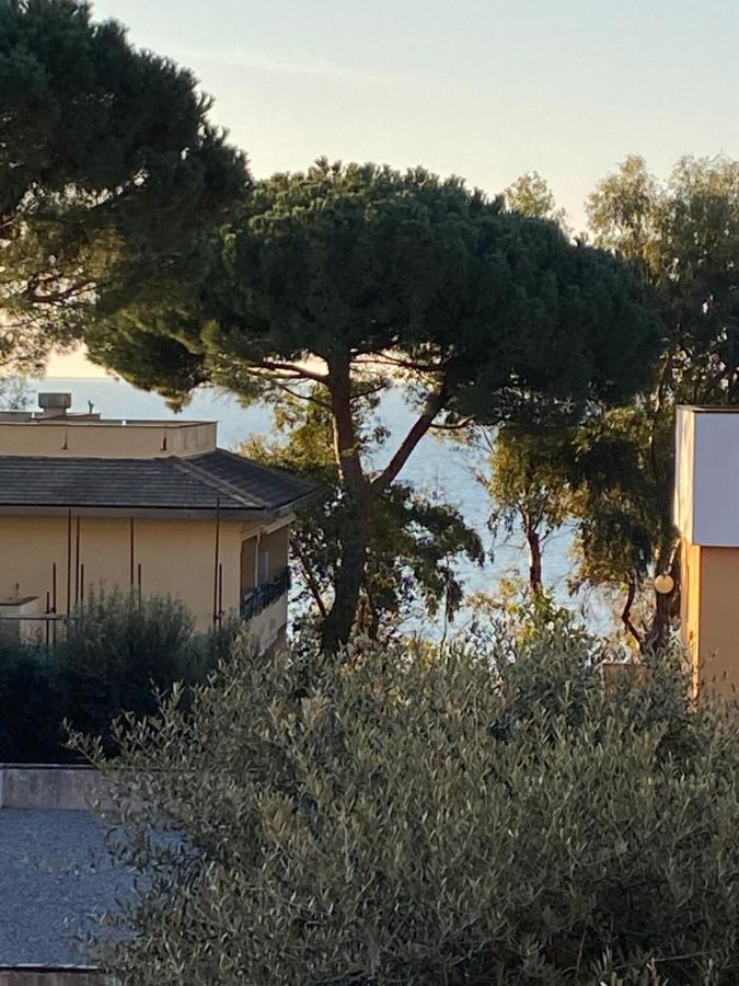 Appartamento In Zona Esclusiva A 50 Mt Dal Mare Arenzano Luaran gambar